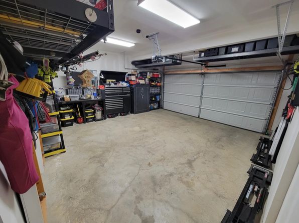 235 Emmett Dr, White House, TN 37188