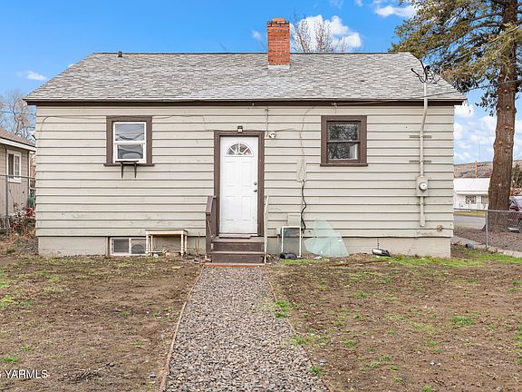 3rd image of 1302 McKinley Ave