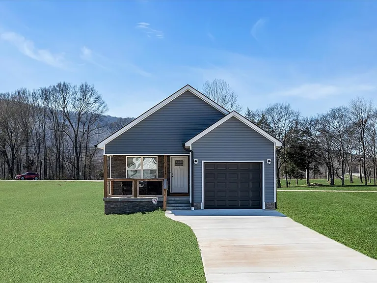 160 Marion Farms Dr — Photo 1