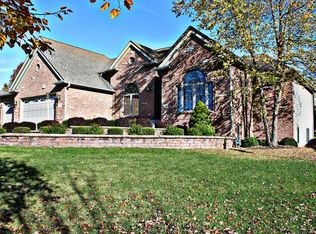 649 Roxbury Rd, Rockford, IL 61107