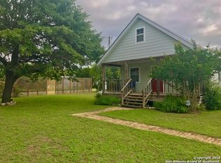 320 Old Medina Hwy, Bandera, TX 78003