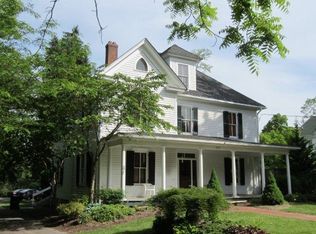 409 Roanoke St, Christiansburg, VA 24073
