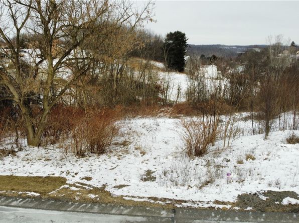 7 Windcrest Dr, Cecil, PA 15321