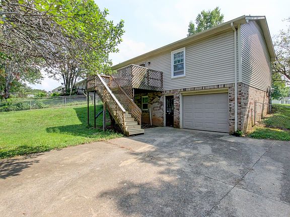 5th image of 2883 Gusty Ln