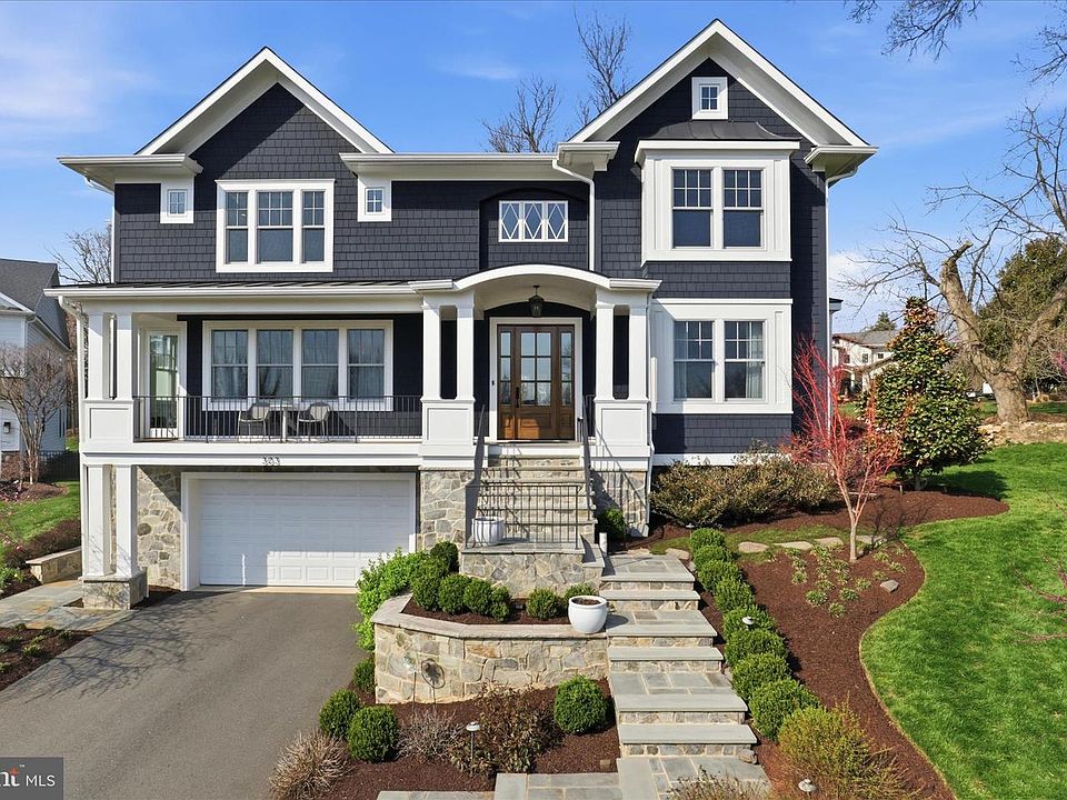 1st image of 303 Salsbury Ln NW