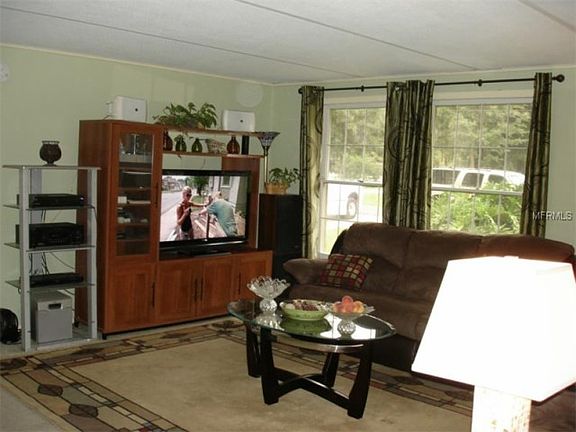 3rd image of 253 Chamberlain Dr