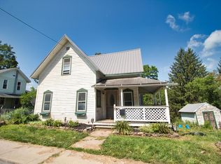 81 Railroad St, Troy, PA 16947