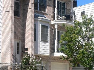 95 Wainwright St, Newark, NJ 07112