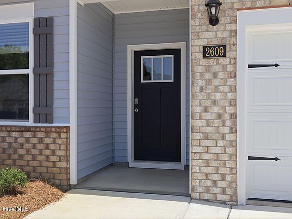 2nd image of 2609 Delilah Drive