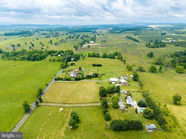 867 Kibler Rd, Quicksburg, VA 22847