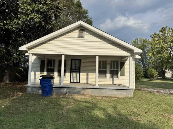 205 Fairground St, Savannah, TN 38372
