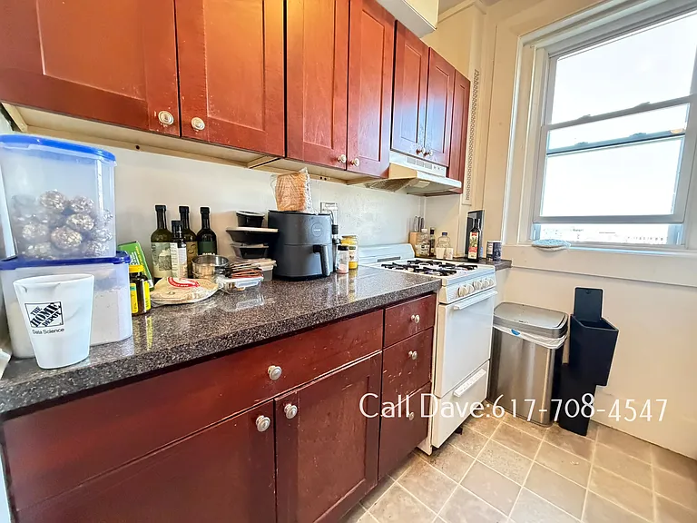 18 Quint Ave #3 — Photo 16
