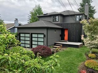 541 N 67th St, Seattle, WA 98103