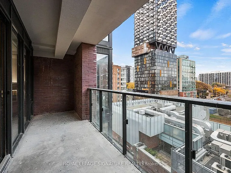 47 Mutual St #506 — Photo 30