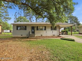1946 Carolyn Ln, Pearl, MS 39208
