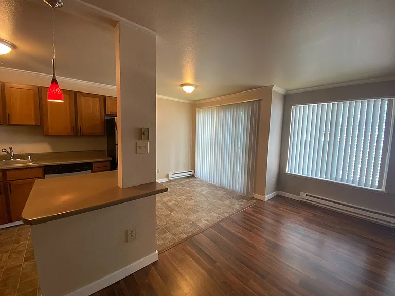 North Green Lake Apartments — Photo 6