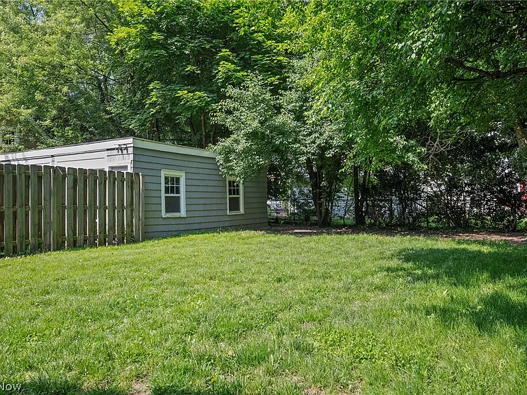 2924 Brighton Rd — Photo 29