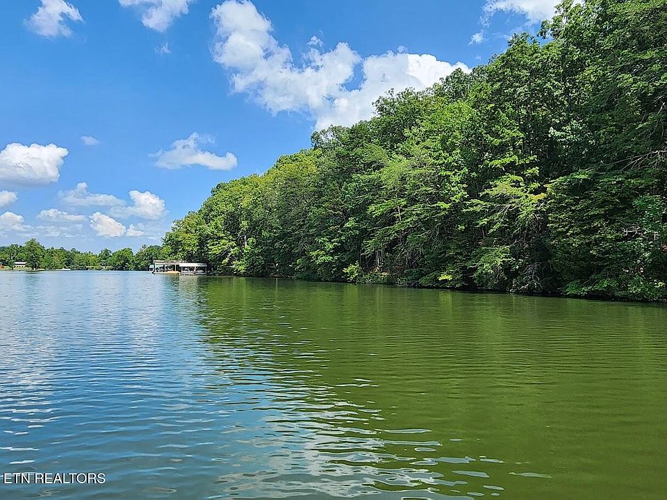 1st image of 128 Hart Orchard Rd