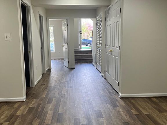 3rd image of 9741 Faber Ln