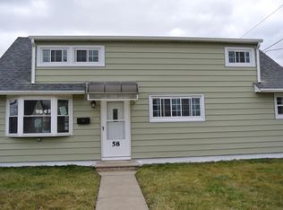 58 Daniel St, Carteret, NJ 07008
