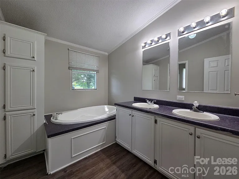 4223 Givens Rd — Photo 18