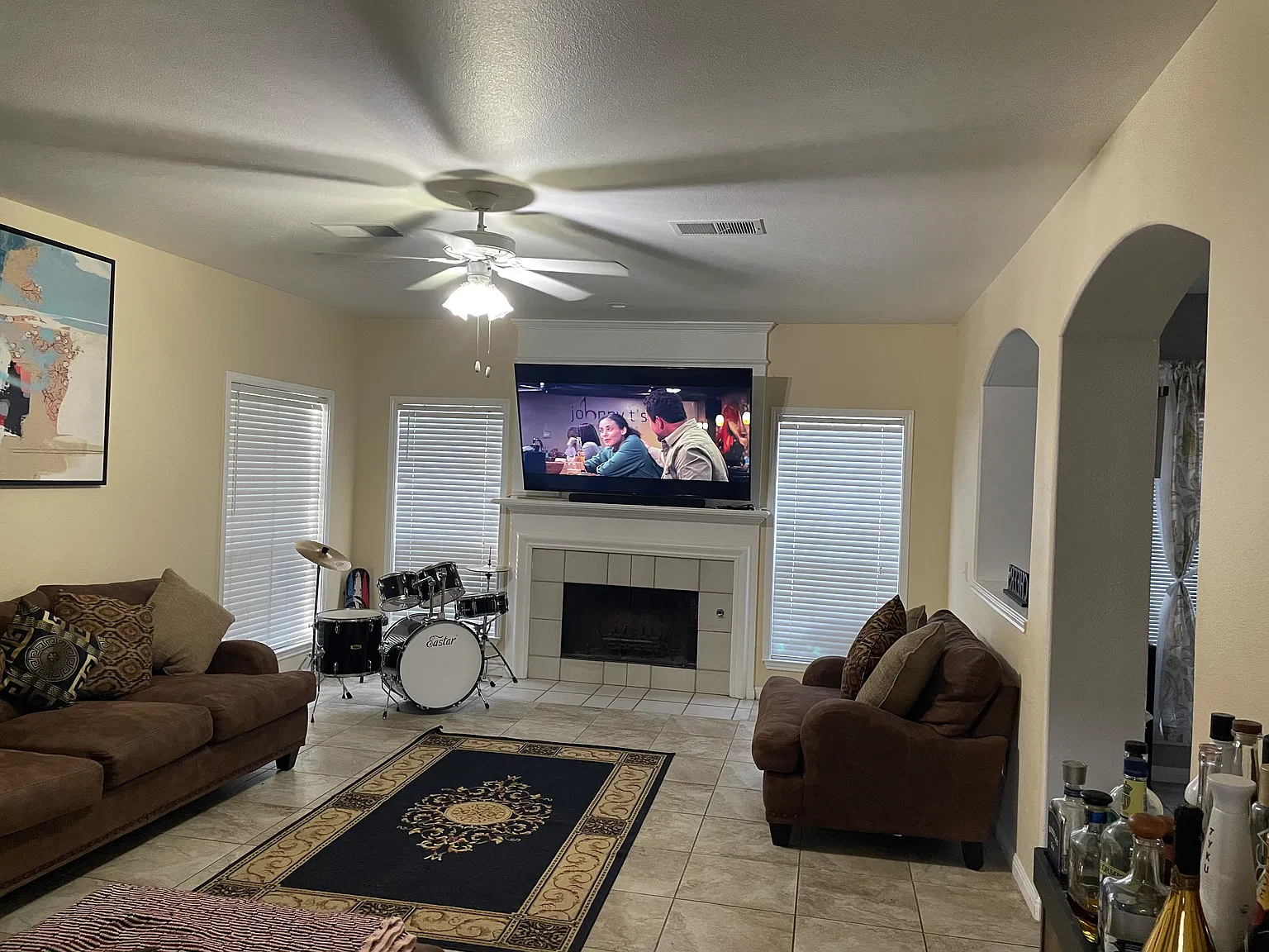4 bed, 2990 sqft, $2,800 — Photo 4
