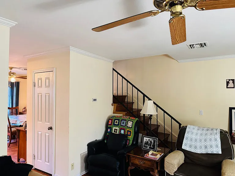 320 Green Moor Pl — Photo 4