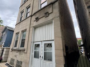 834 S Miller St APT 1F, Chicago, IL 60607