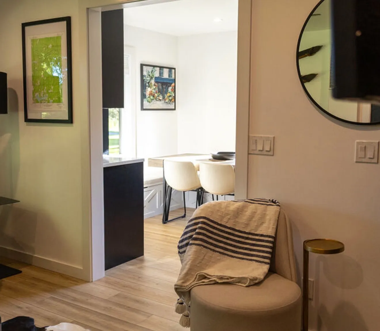 2 bed, 700 sqft, $2,600 — Photo 3