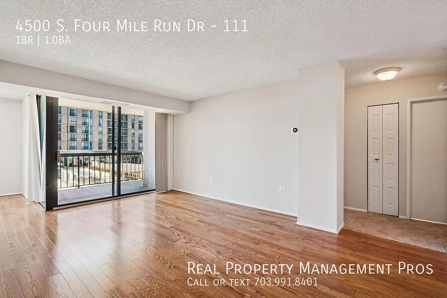 Light, Bright, & Spacious Condo the Brittany! — Photo 3