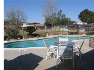 2033 Paddock Ln, Norco, CA 92860