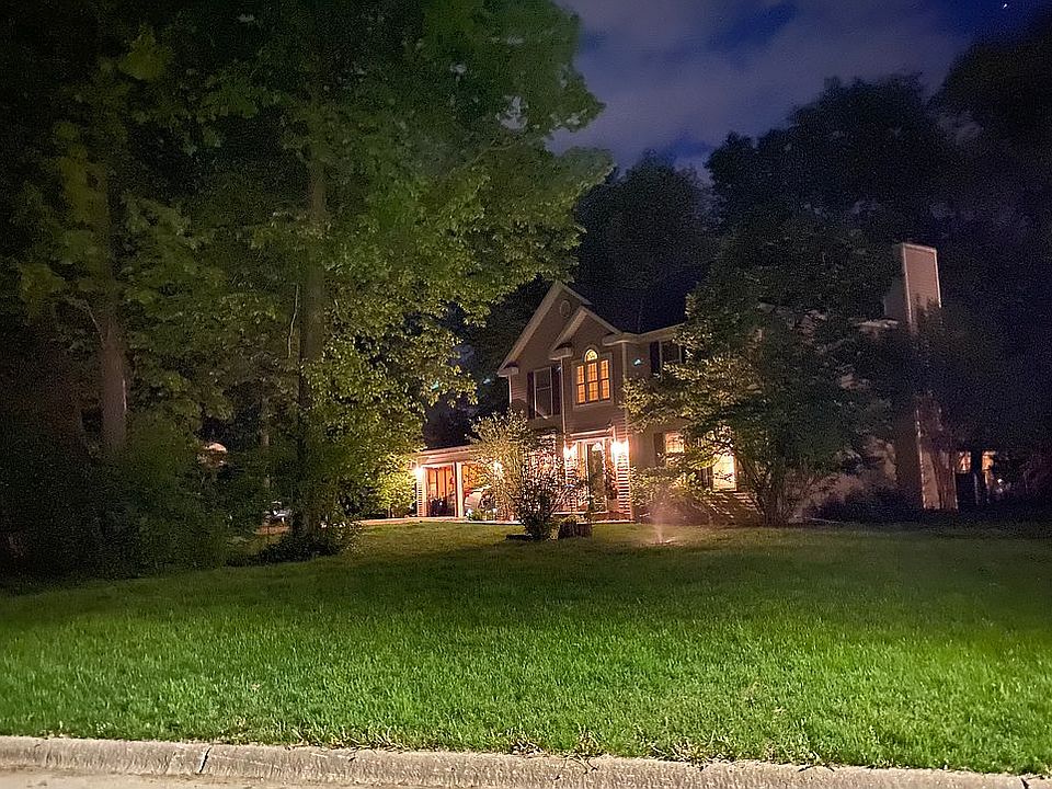 2nd image of 4300 Fox Hills Dr