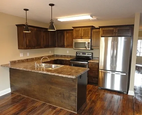 Your Dream Rental Home Awaits: Spacious 3BR/2.5BA in a Charming HOA Neighborhood! — Photo 3