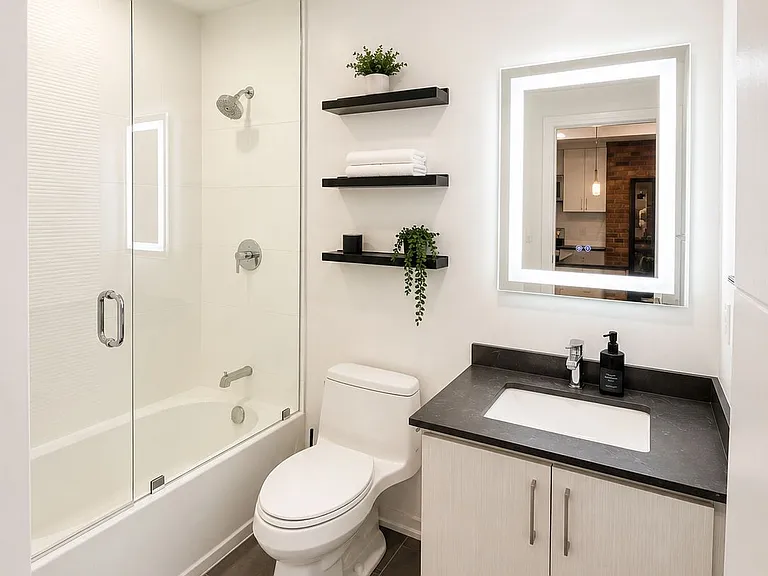 219 Jarvis St #5 — Photo 7