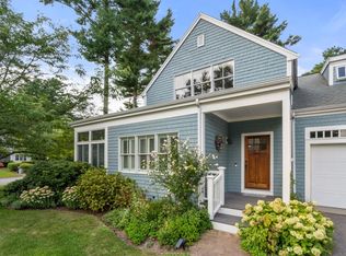 31 Hathaway Pond Cir #31, Rochester, MA 02770