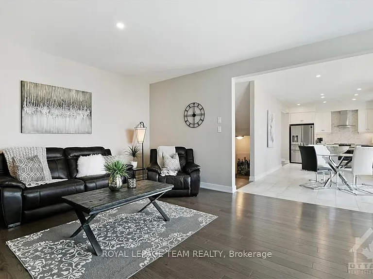 54 Reynard Cres — Photo 13
