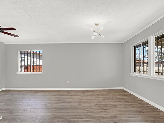 3rd image of 10208 Honolulu Dr