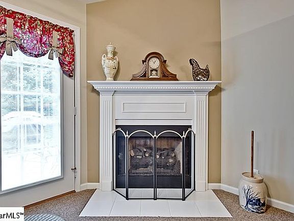 5th image of 122 Meadow Hill Way
