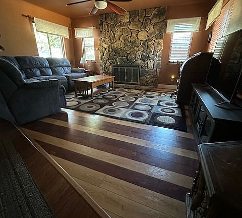 2nd image of 5940 Hazel Ave