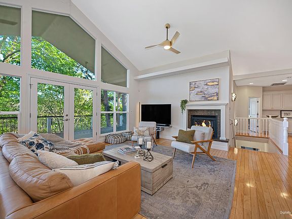 2nd image of 20312 Wolf Creek Rd