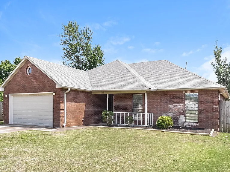 10873 E Ridge Dr — Photo 3