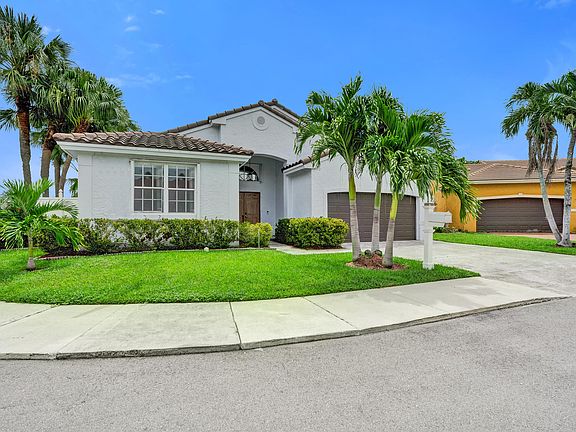 2nd image of 3274 NW 22ND Avenue