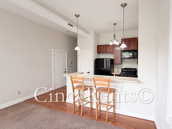 5th image of 2155 Fulton Ave APT 1