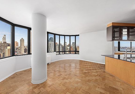 4th image of 455 E 86th St APT 31A