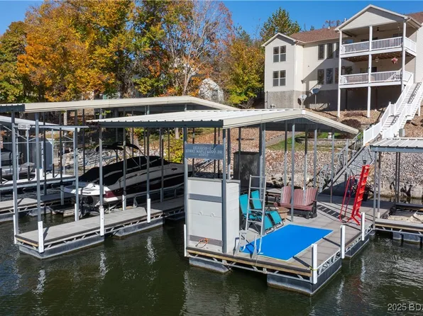 17832 Maplewood Cir, Rocky Mount, MO 65072