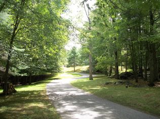 17 Bretton Rdg, Mount Kisco, NY 10549