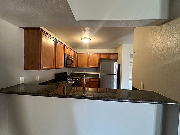 2nd image of 2120 Sealion Dr Unit 206