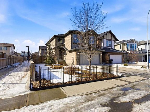 2nd image of 92 E Brightoncrest Point SE