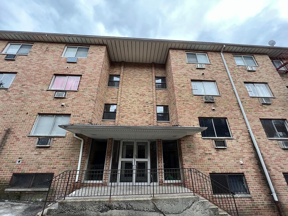 1st image of 324 Palisade Ave APT 3B