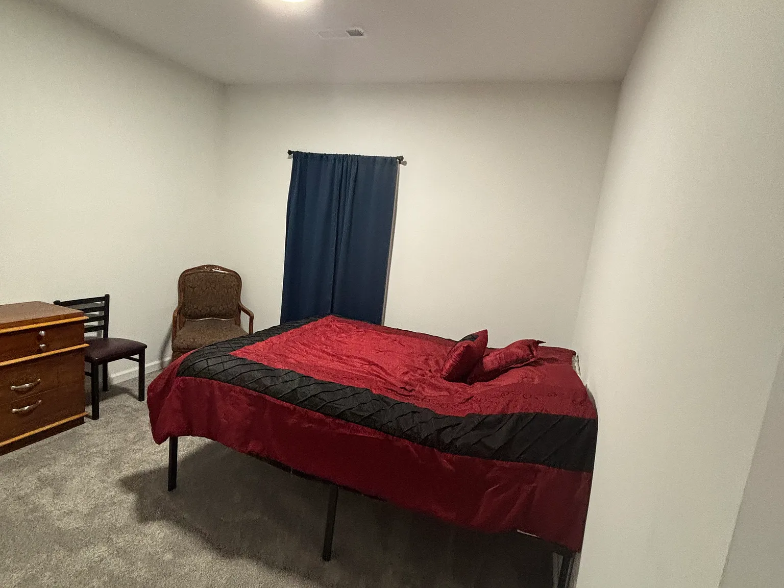 1 bed, 1500 sqft, $900 — Photo 2